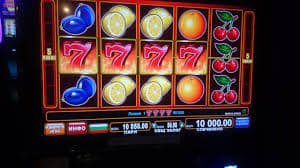 jdbkk slot APP Slots Live Casino Sportsbook Esports ဂိမ်းများ mobile ပေါ်တွင် ကစားနေသောမြင်ကွင်း